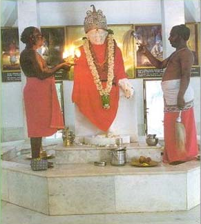 Arthis of Shirdi Saibaba Shri Saibaba Madhyahna Arathi,